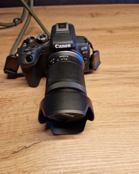 Canon EOS R10 Aparat Foto Mirrorless Kit cu Obiectiv RF-S 18-150mm 4k