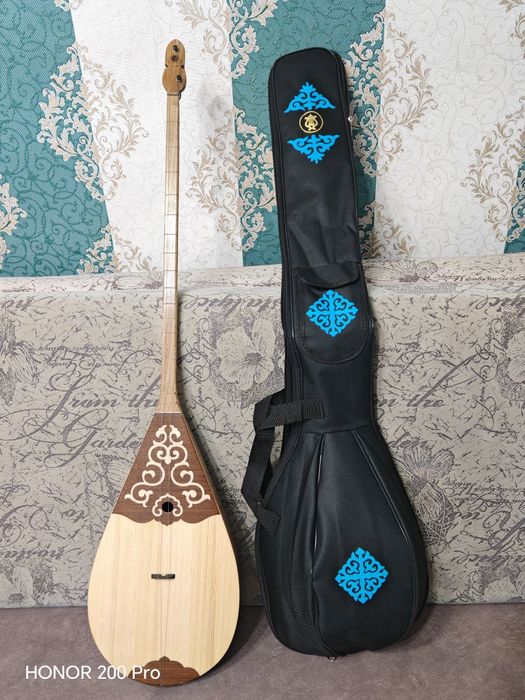 Продам домбру. Домбыра сатамын