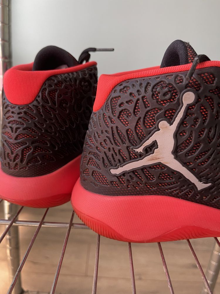 Nike jordan ultra fly black / infrared