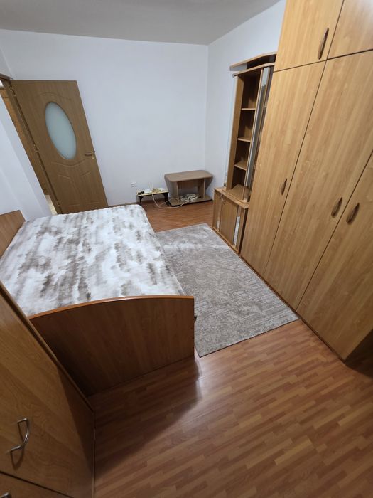 Vand garsoniera 27m² confort 1 Pitesti