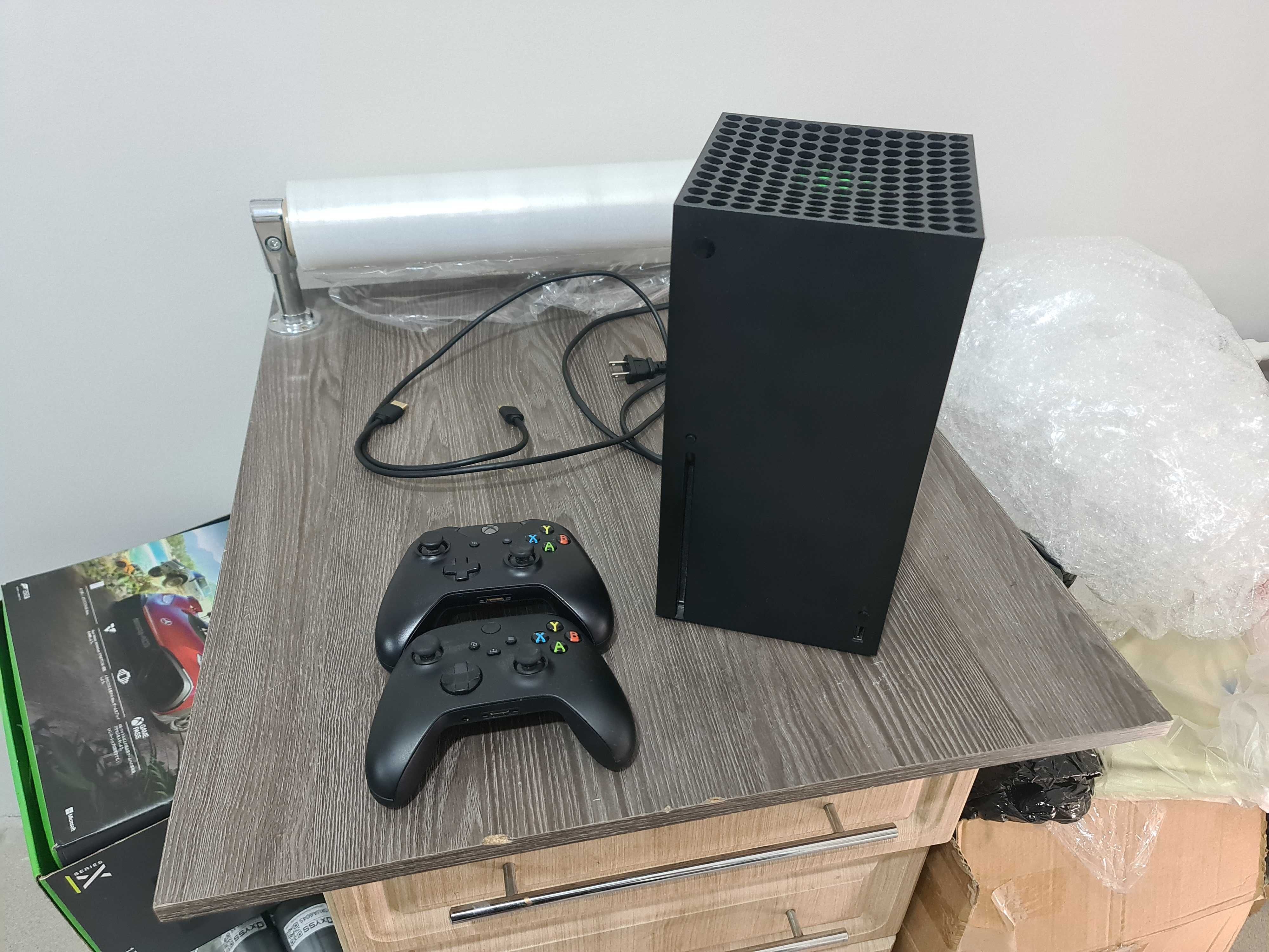 Xbox Series X 1 ТБ | 2 джойстика | Аккаунт