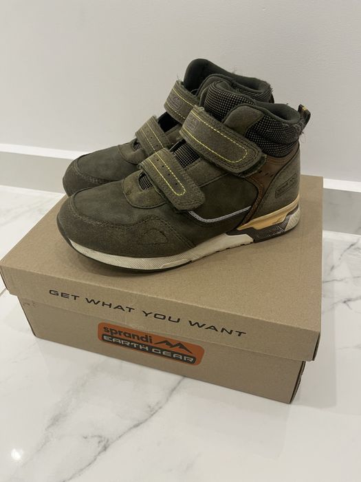 Зимни обувки Sprandi 33 размер