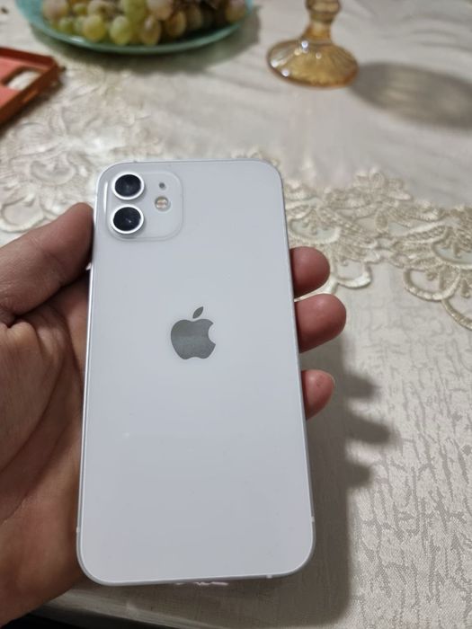 Iphone 12 64 gb  .