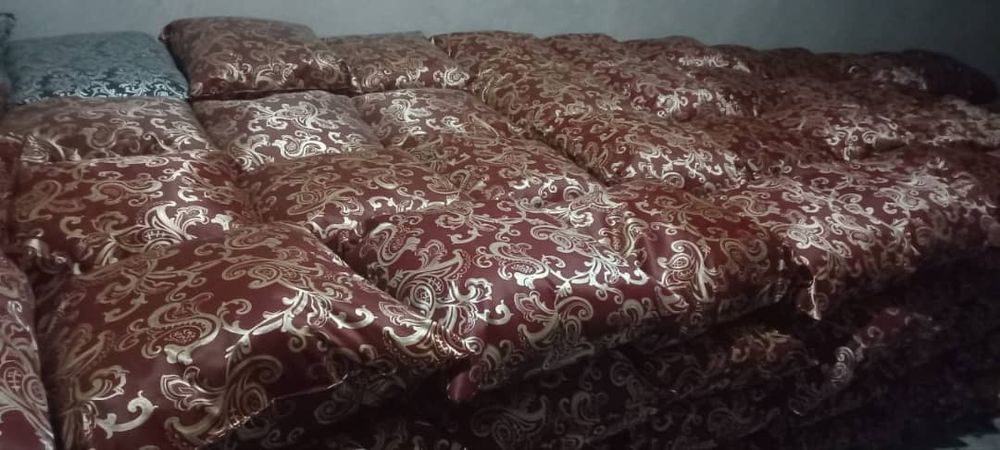 Көрпешелер бар қыз жуклер тигемиз Даставка ХИЗМЕТЫ бар