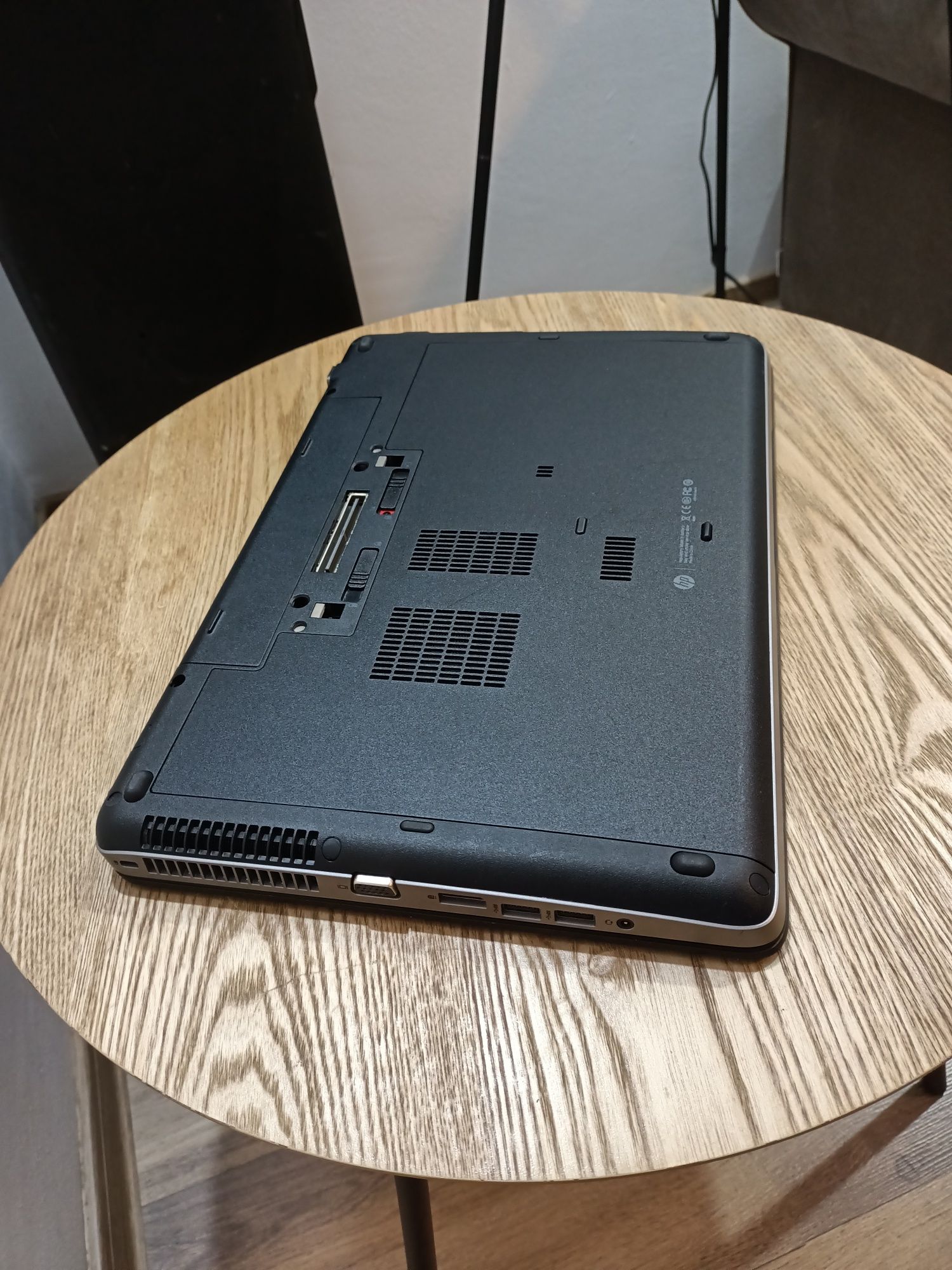 Laptop HP ProBoock i5 Windows 11 ssd 256 gb