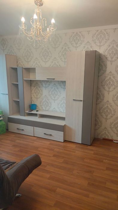 Продам горку, стенку в зал