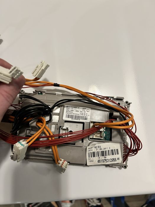 Motor, curea si placa de baza Whirlpool AWE 6516