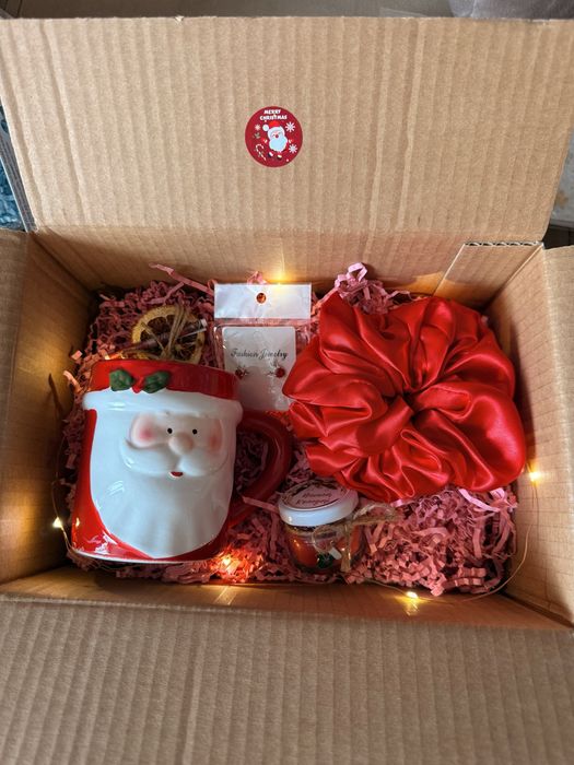 Бпджетни Коледни кутии