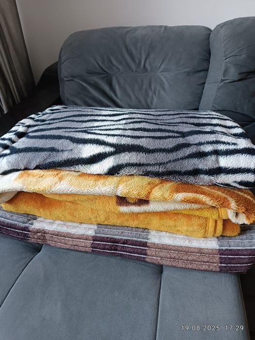 Одеяло,подушки прямоугольные,пледы Турция