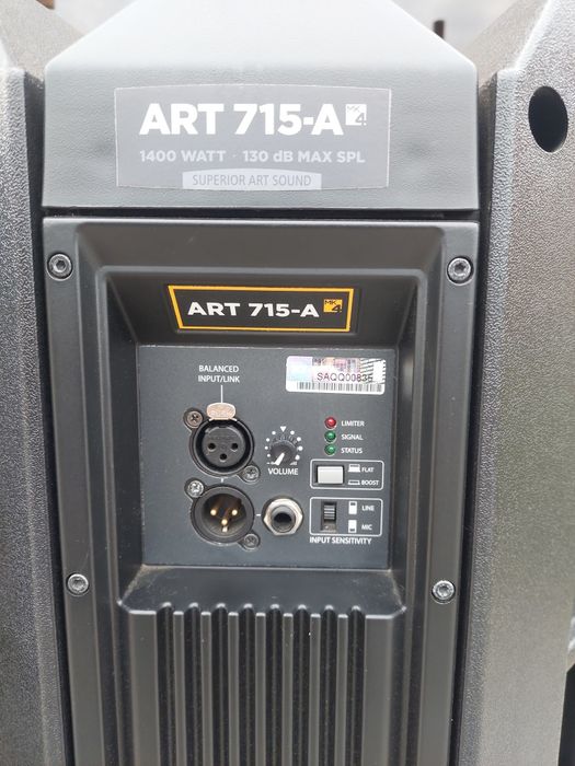 RCF 715 МК4 Стойки

Продавам RCF 715 мк4 и бас RCF 8003 мк2. В