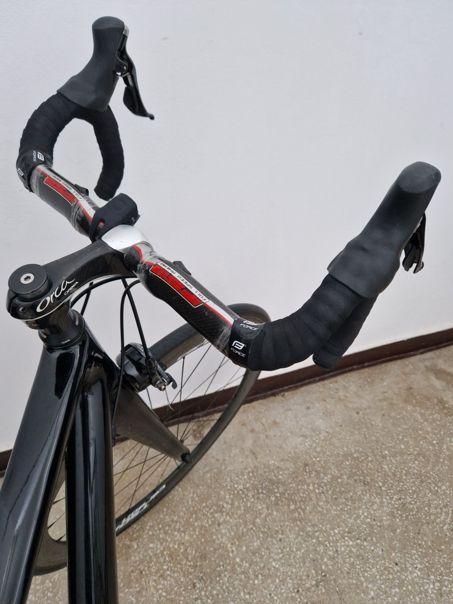 Bicicletă cursieră full carbon Fuji Altamira mărimea 54