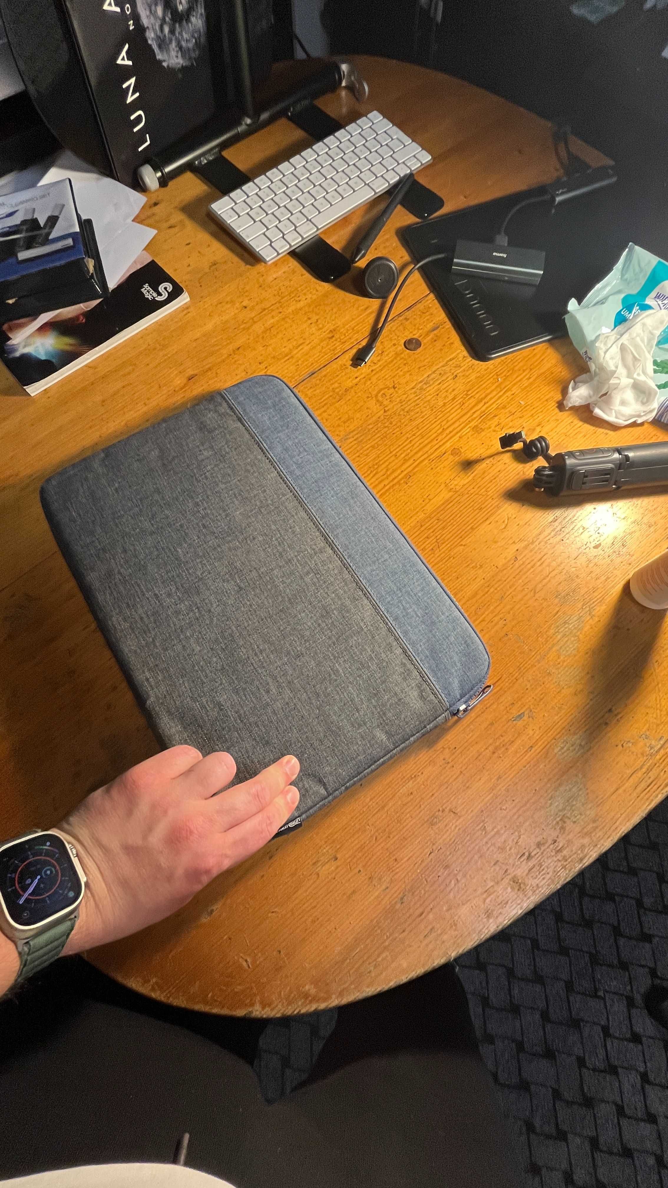 Macbook Pro Retina 15 inchi plus Husă Herschel