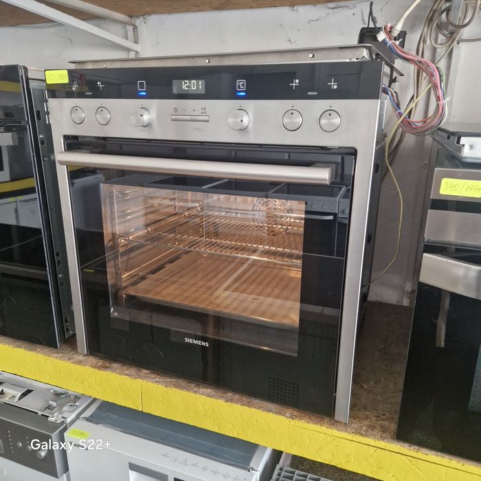 Комплект фурна и плот за вграждане SIEMENS Pyrolyse
