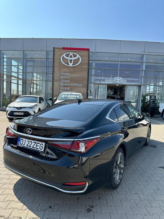 Lexus ES 300h LUXURY PLUS edition