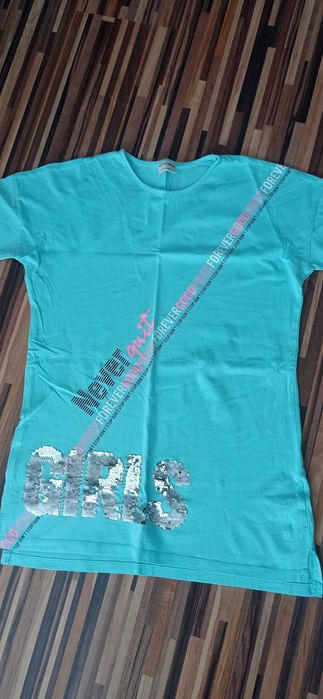 Голем лот състоящ се от 2 бр. туники и 2 бр. клинчета.