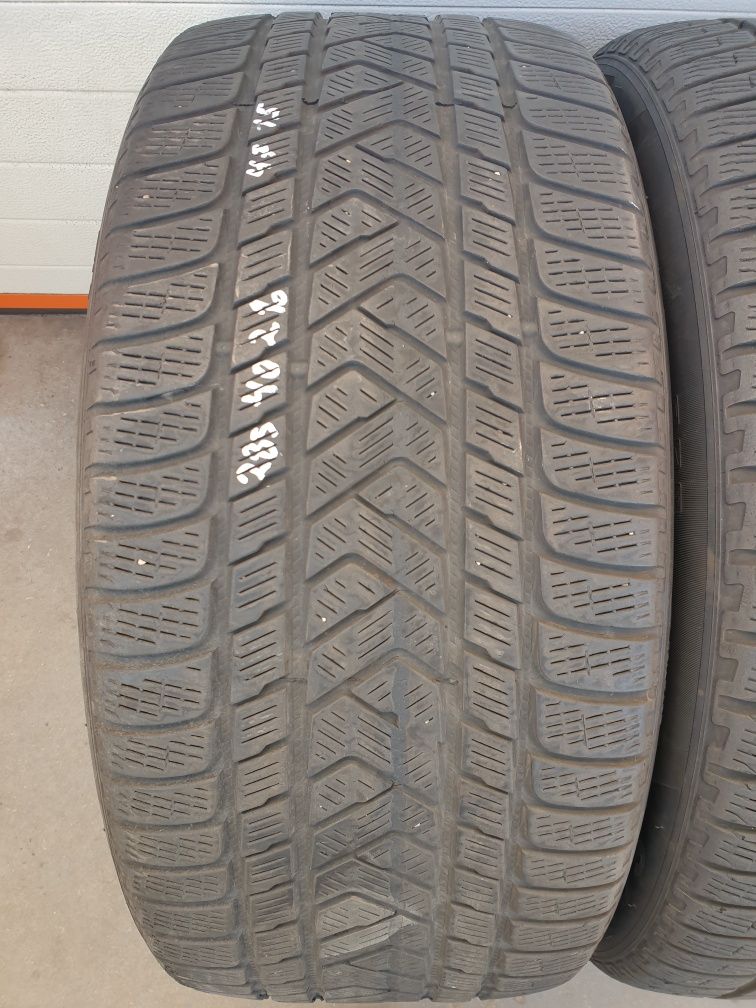 Зимни гуми за Джип 4 броя PIRELLI Scorpion Winter 285 40 R21 дот 4615