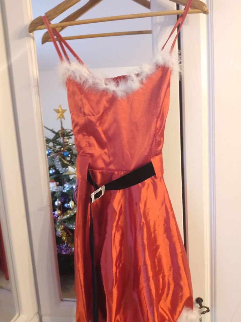 Rochiță de Crăciuniță