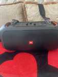 Vand boxa JBl in stare perfect functionala