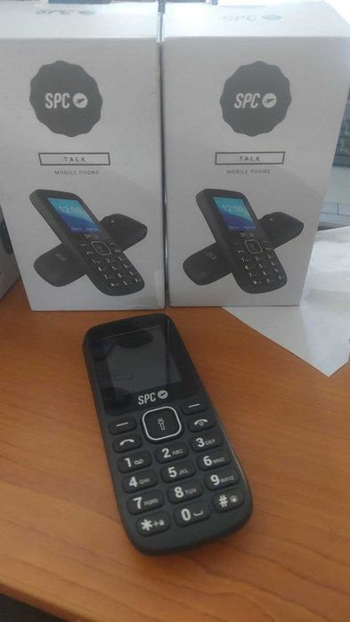 SPC Talk Мобилен телефон с две SIM карти, с 1,8" дисплей Голяма 800mAh
