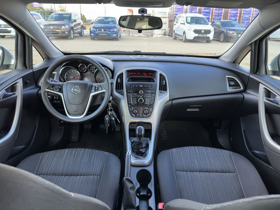 Opel Astra J 1.4i 2010