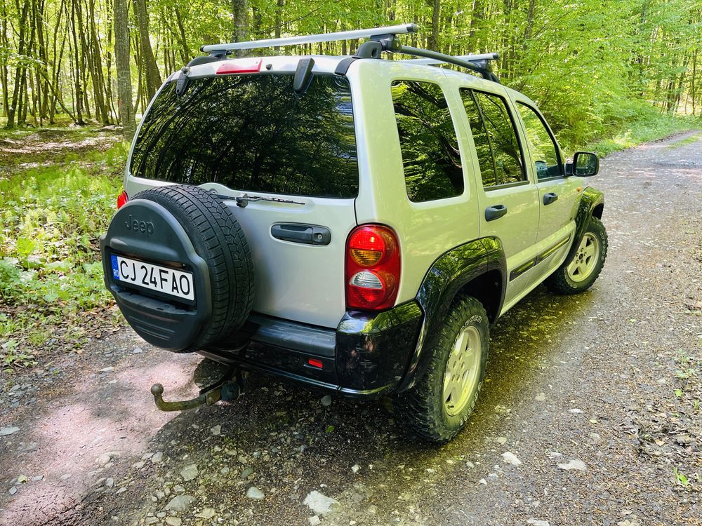 Jeep Cherokee KJ  2.5 CRD manual 2003