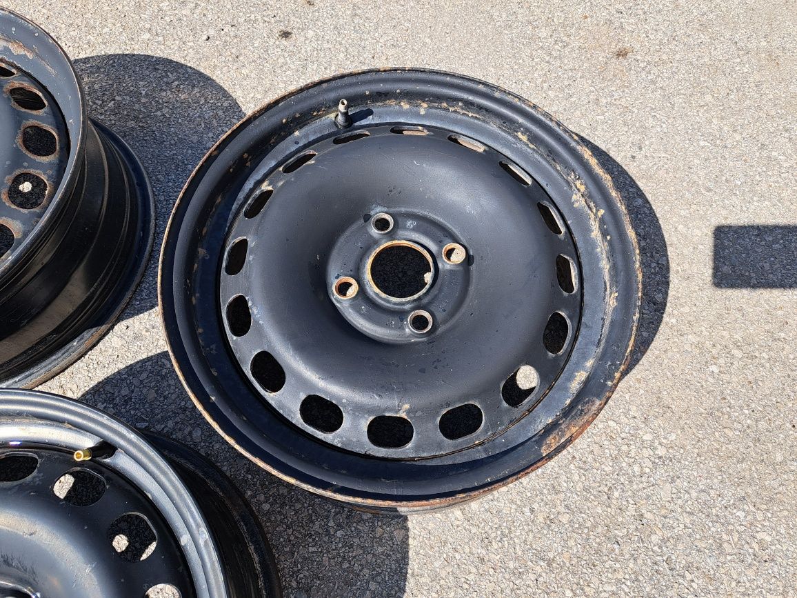 4х108/15 Ауди Б4 Б3 80 90 4x108/15 Audi Ford железни джанти