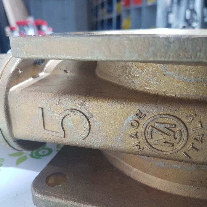 Vana robinet golire vidanja 5 toli cu flansa 4 suruburi