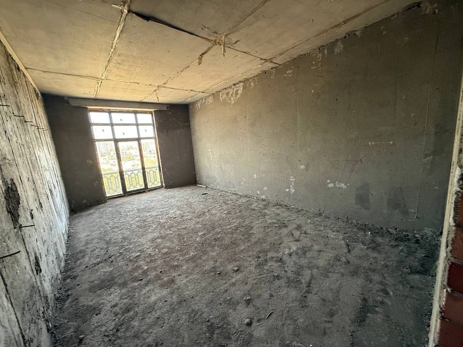 Milano Продается 3 комнатная коробка 8-роддом Яккасарай