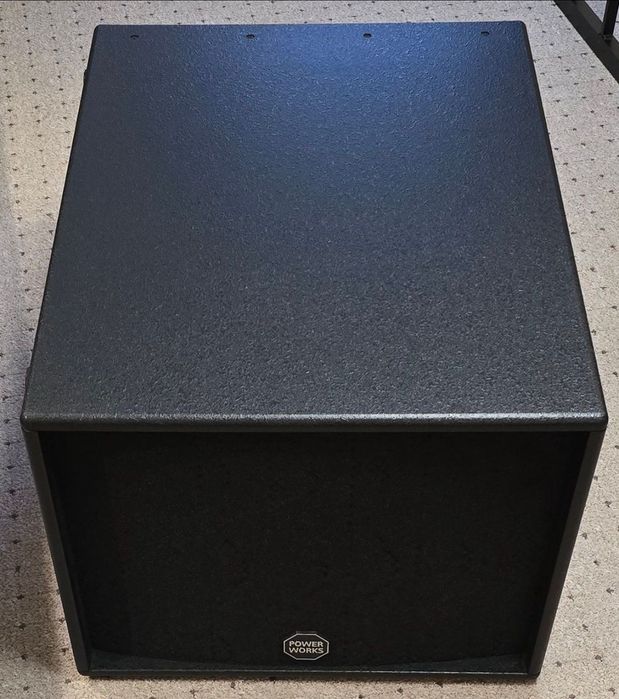 Sistem Audio Profesional HK Audio RS 15 SUB-A + RS 82 SAT