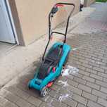 Masina de tuns iarba Bosh