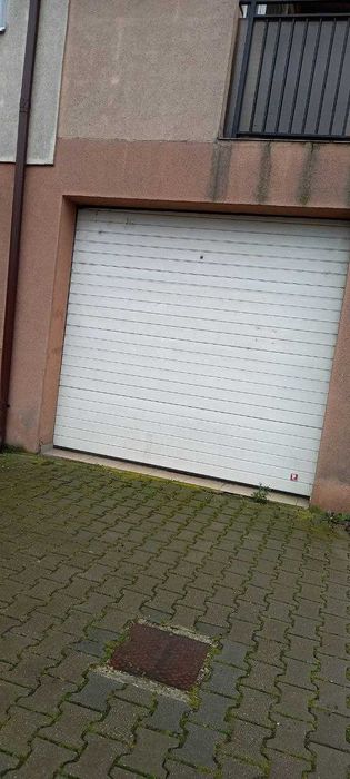 Inchiriez Garaj Telecomandă z. Supraveg. Dambu P. Utilități Incluse!