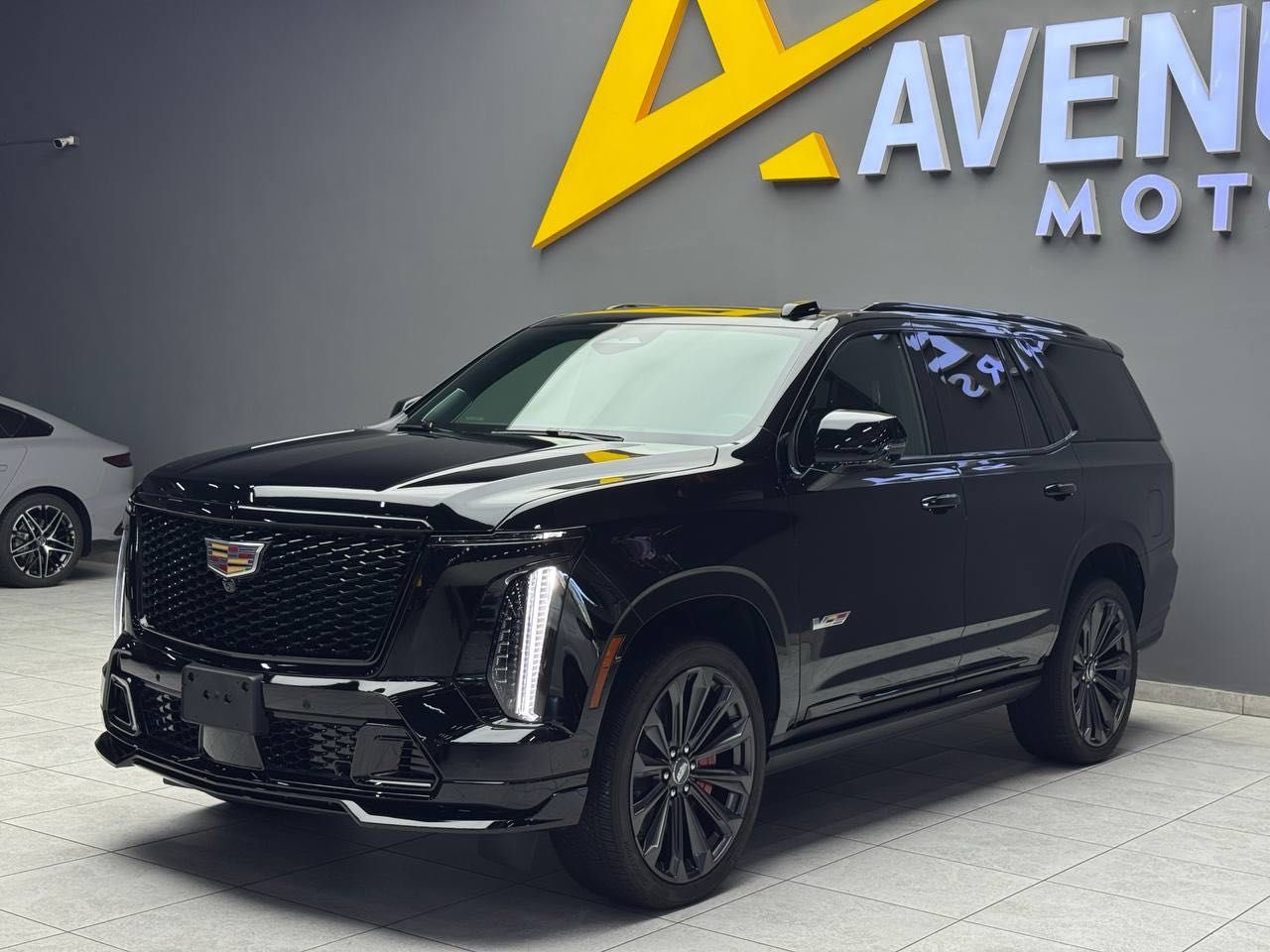 Продается Cadillac Escalade V