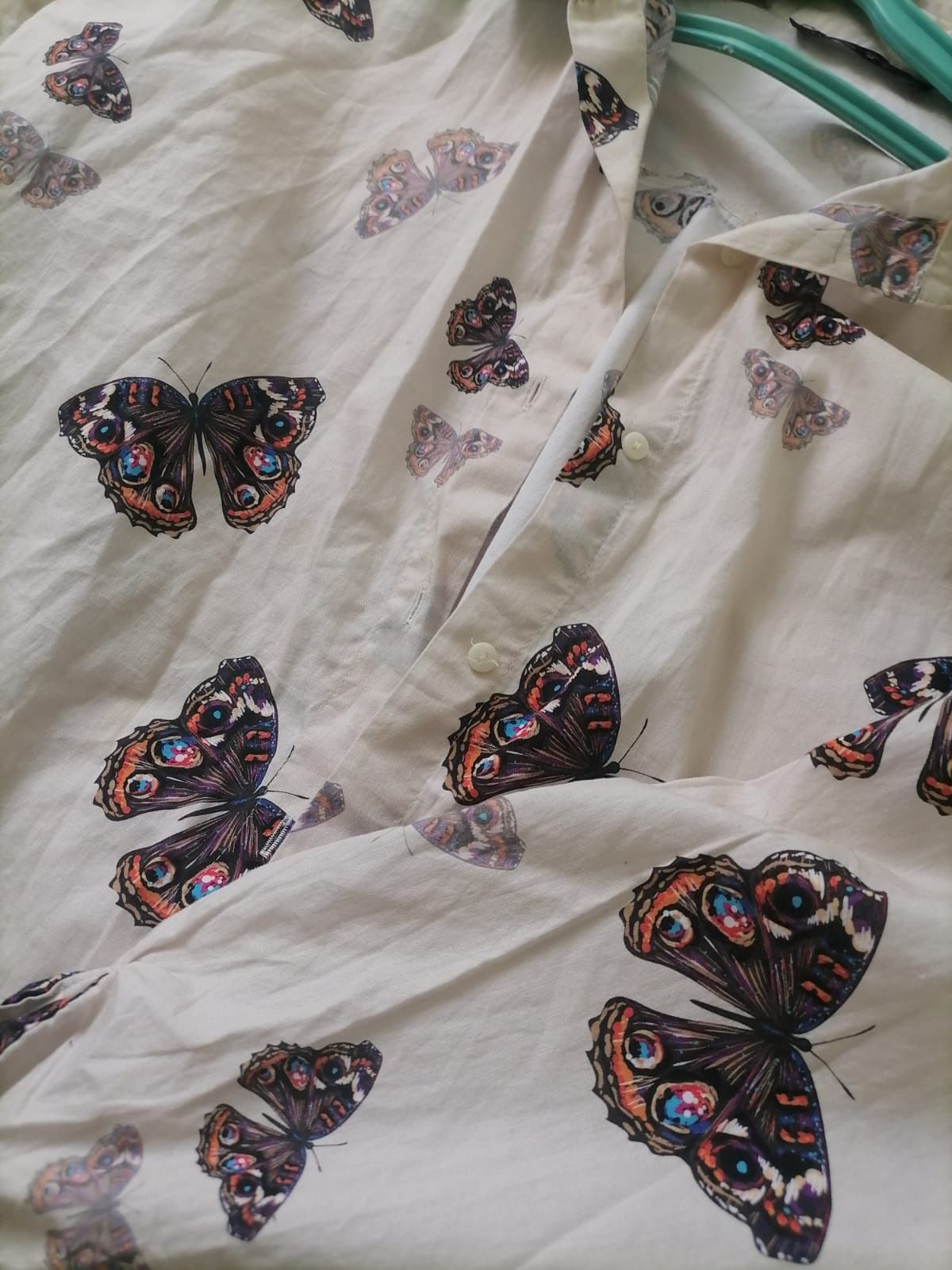 Рубашка с бабочками