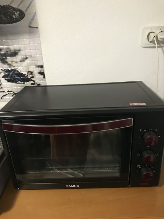 Cuptor electric practic