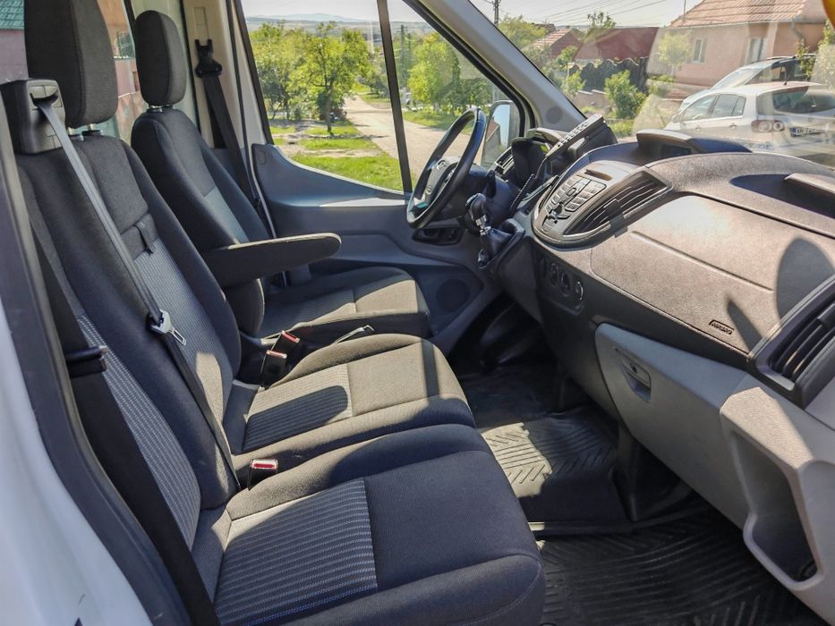 Ford Transit 2.2 tdci, 125 cai 8 locuri, 2015