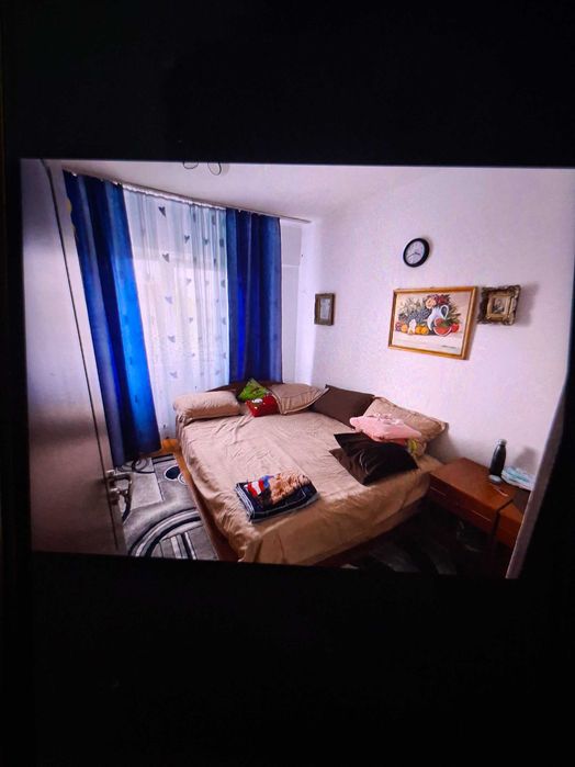 Apart 3camere,situat in A uri,78mp.Rog agentiile sa nu ma contacteze