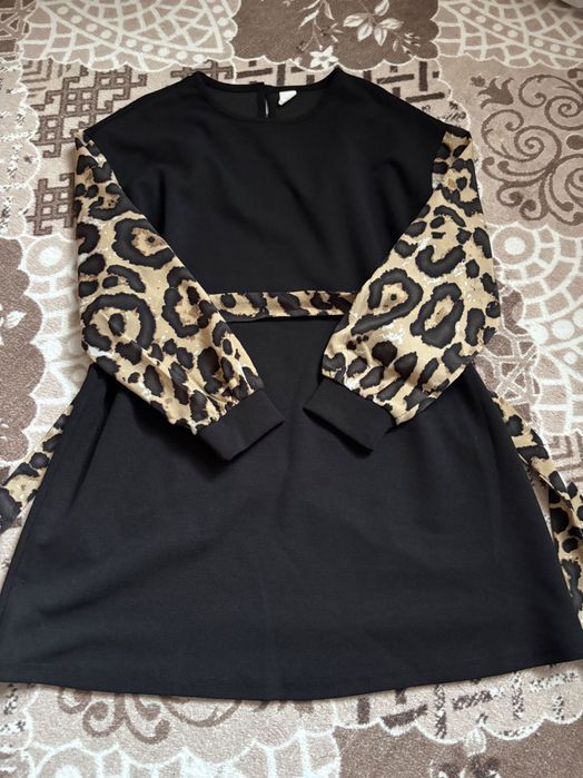 Рокля с леопардови ръкави+колан