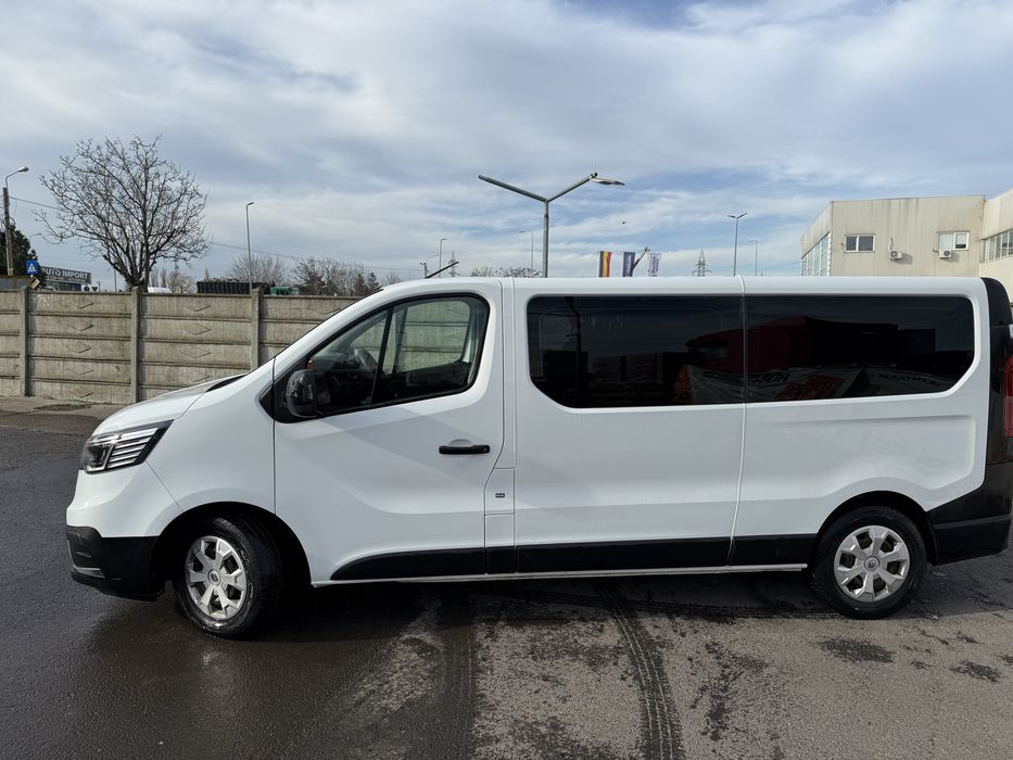 Renault Trafic 9 locuri ,TVA DEDUCTIBIL