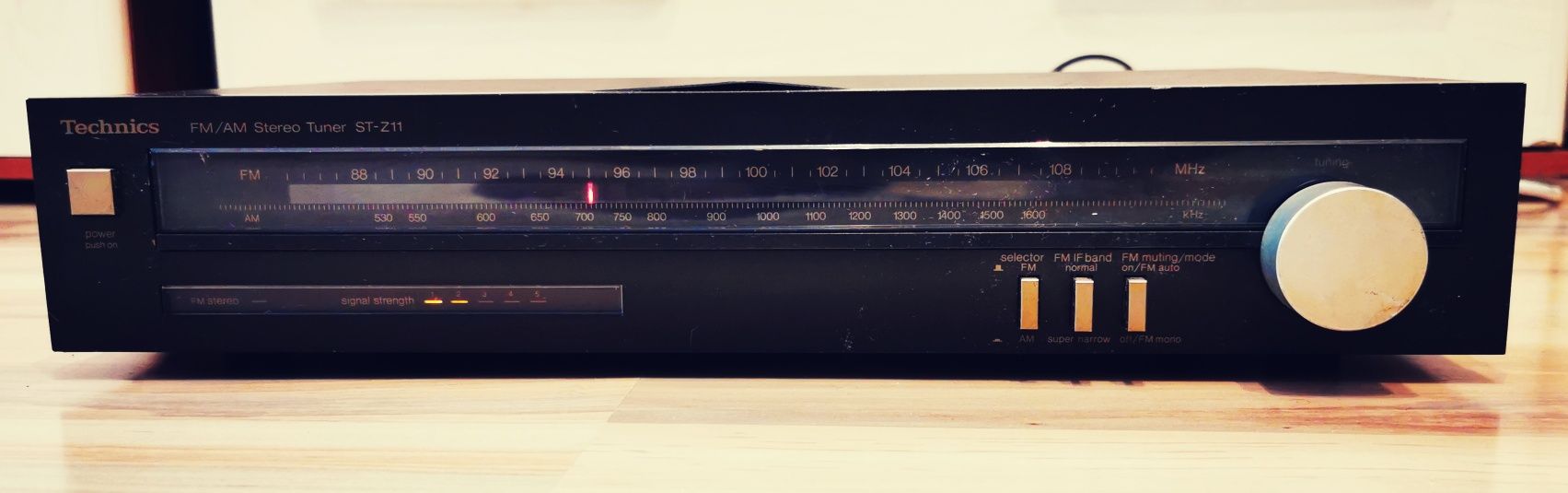 Technics ST-Z11 FM/AM Stereo Tuner retro vintage de colecție