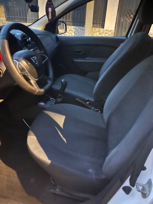 Vând Dacia Logan 1.0 SCE 2017