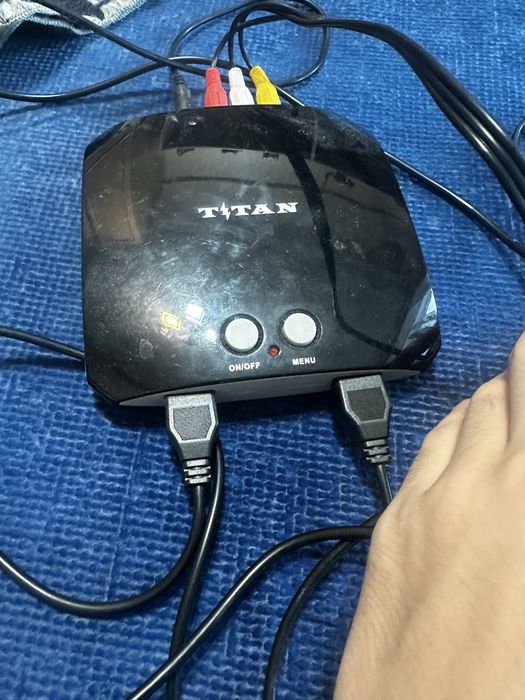 Приставка titan в идельном состоянии 500 игр внутри