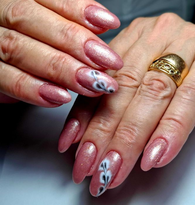 Aplic unghii cu gel  ,ustensile sterile