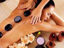 Masaj Profesional Relaxant și Terapeutic – Răsfăț și Relaxare!