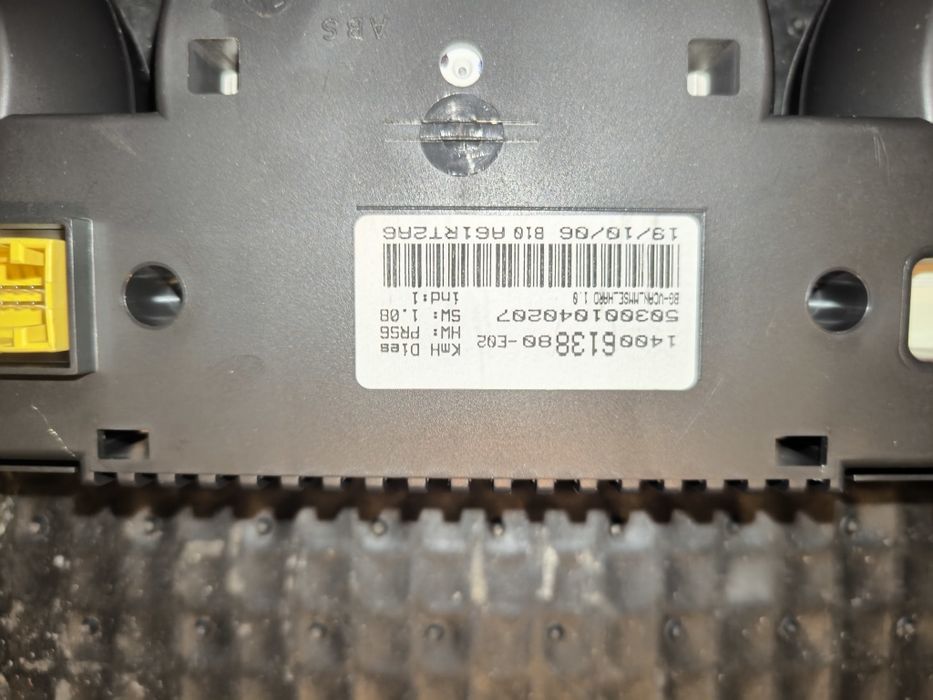 Табло,километраж,дисплей Ситроен с8,Пежо,Ланчия,фиат