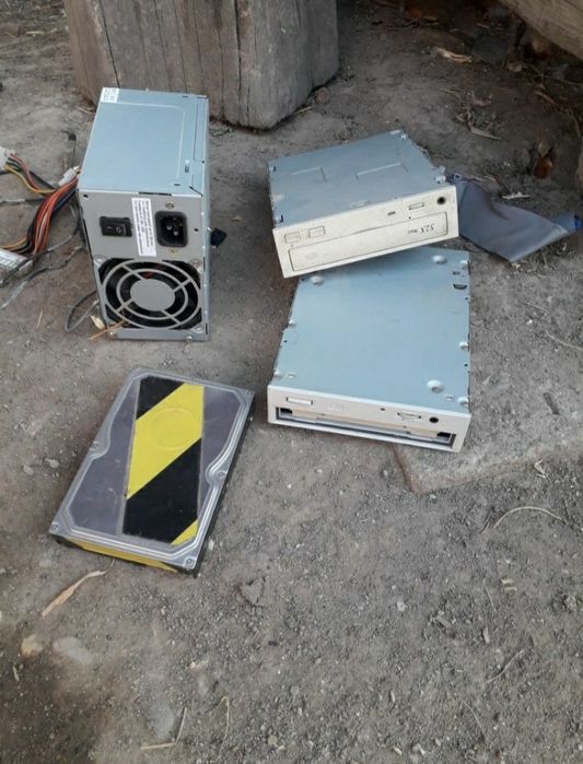 Vand dvd.uri si ce se vede in poze