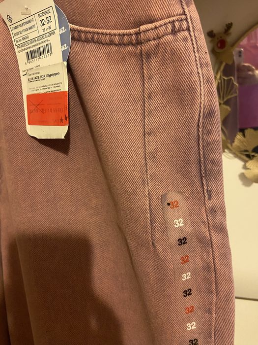 Дамски дънки.Нови.Пастелен цвят.