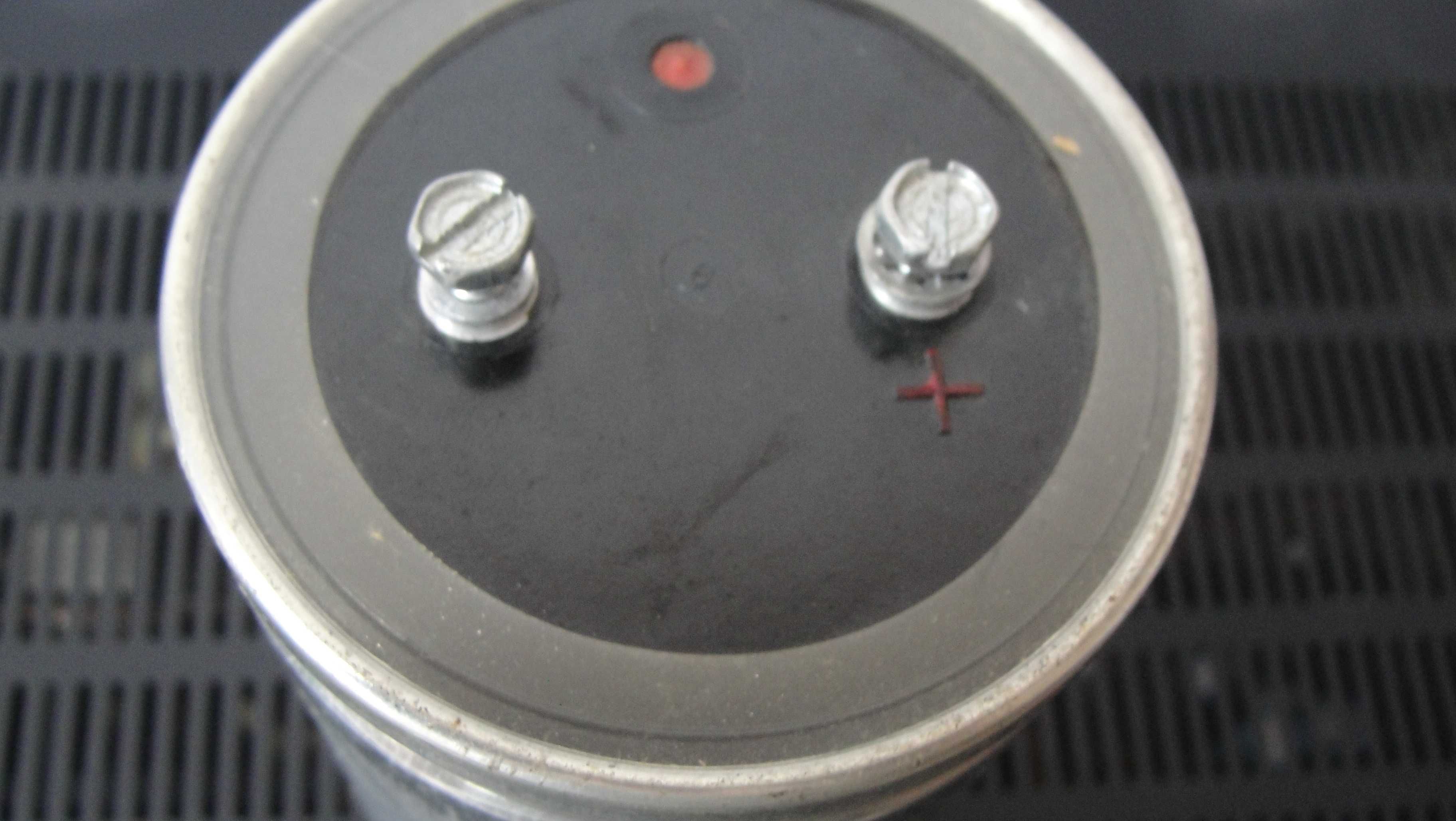 Condensatori electrolitic de filtraj 39000 mF\buc General Electric USA