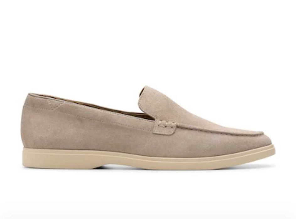Велурени мокасини Clarks