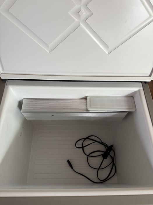 Vand frigider Teesa 42l