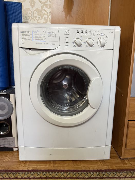 Стиральная машина indesit wisl83